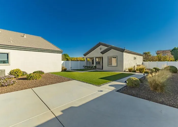 Fully Furnished Az Home-ideal For Extended Holiday home *