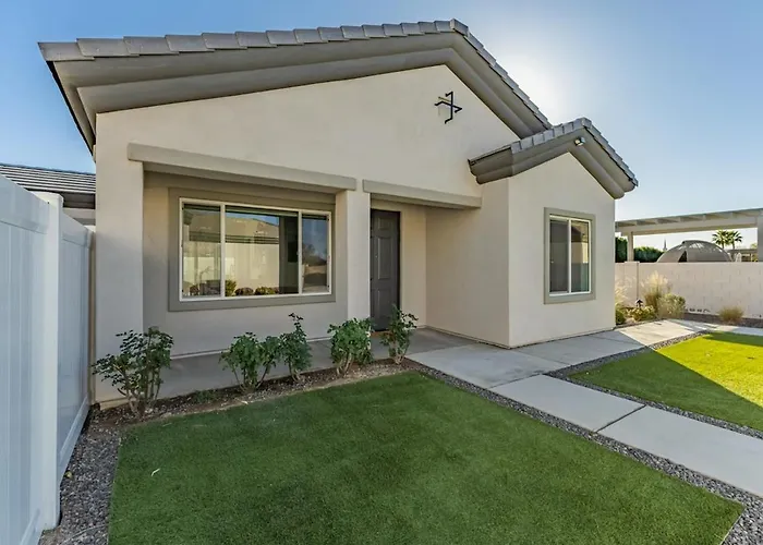 Fully Furnished Az Home-ideal For Extended