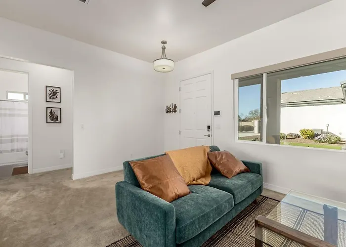 Fully Furnished Az Home-ideal For Extended Holiday home *